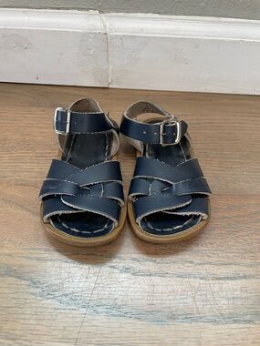 Salt Water Sandals Navy Leather Toddler Size 6 Classic Strappy